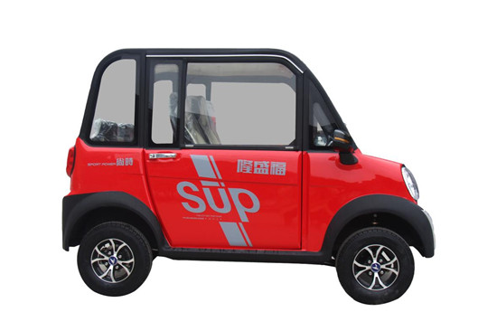 電動(dòng)轎車(chē)圖片