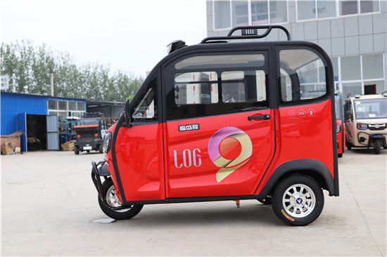 電動(dòng)代步三輪車