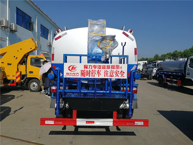 東風福瑞卡（10方）綠化噴灑車