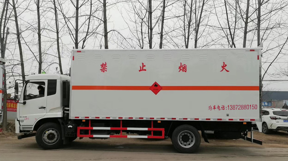 東風(fēng)天錦國(guó)六氣體廂危險(xiǎn)品車