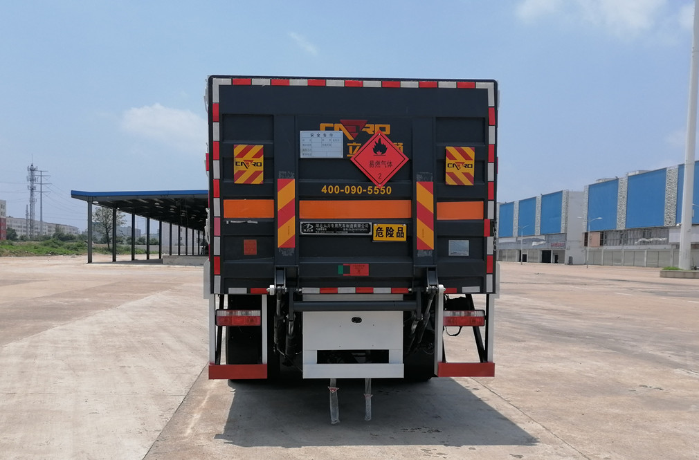 東風(fēng)6.3米/6.8/7.6米貨廂氣瓶運(yùn)輸車