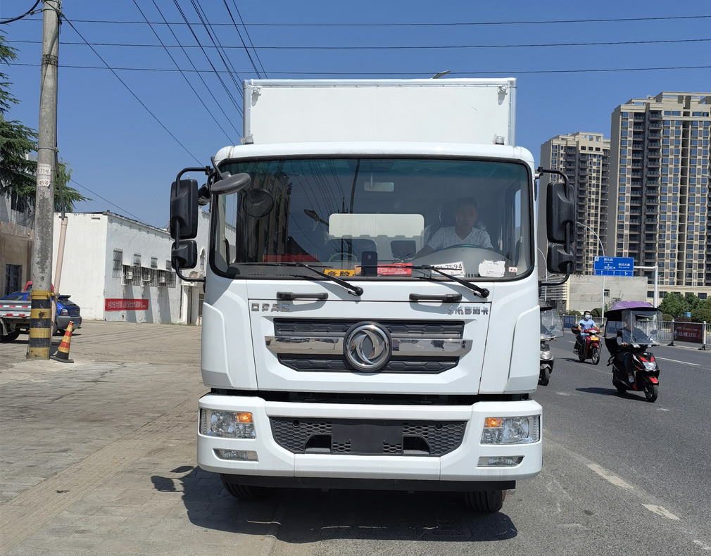 東風多利卡D9九類雜項危險品廂式車