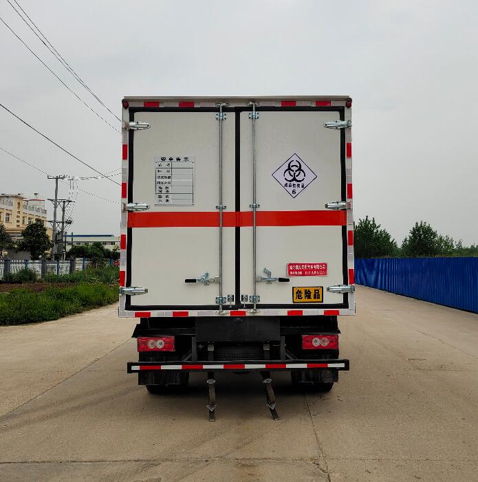 SFZ5082XYYB6型醫(yī)療廢物轉(zhuǎn)運(yùn)車