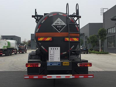 程力牌CL5260GFWZ6型腐蝕性物品罐式運輸車