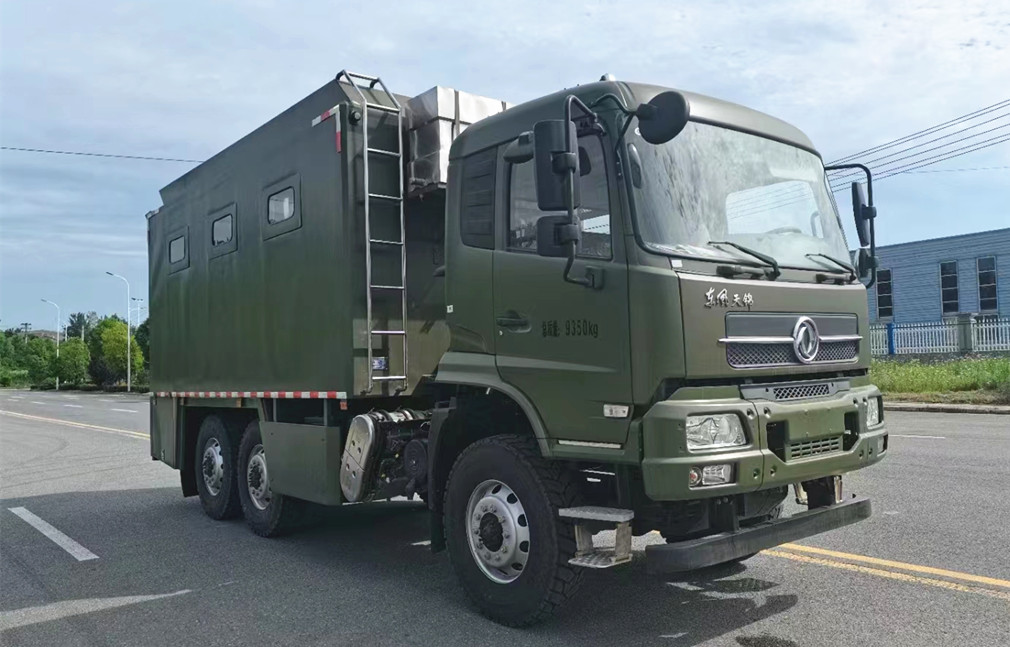 東風(fēng)6×6越野六驅(qū)炊事車(chē)