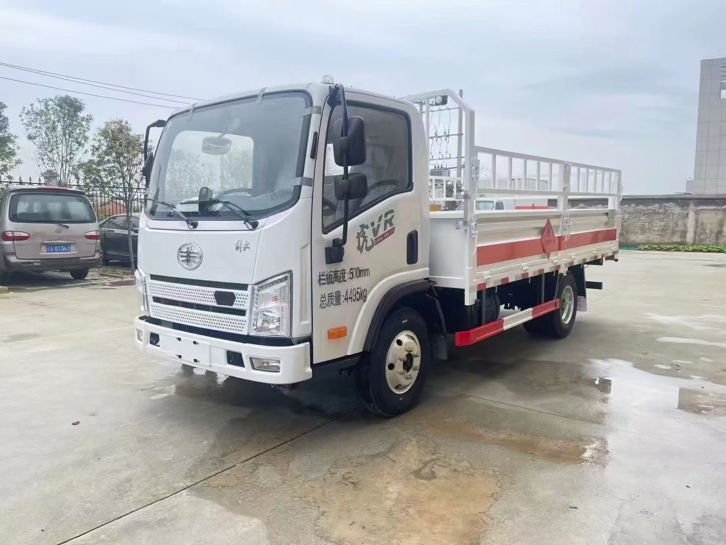 解放4米2藍牌國六氣瓶車