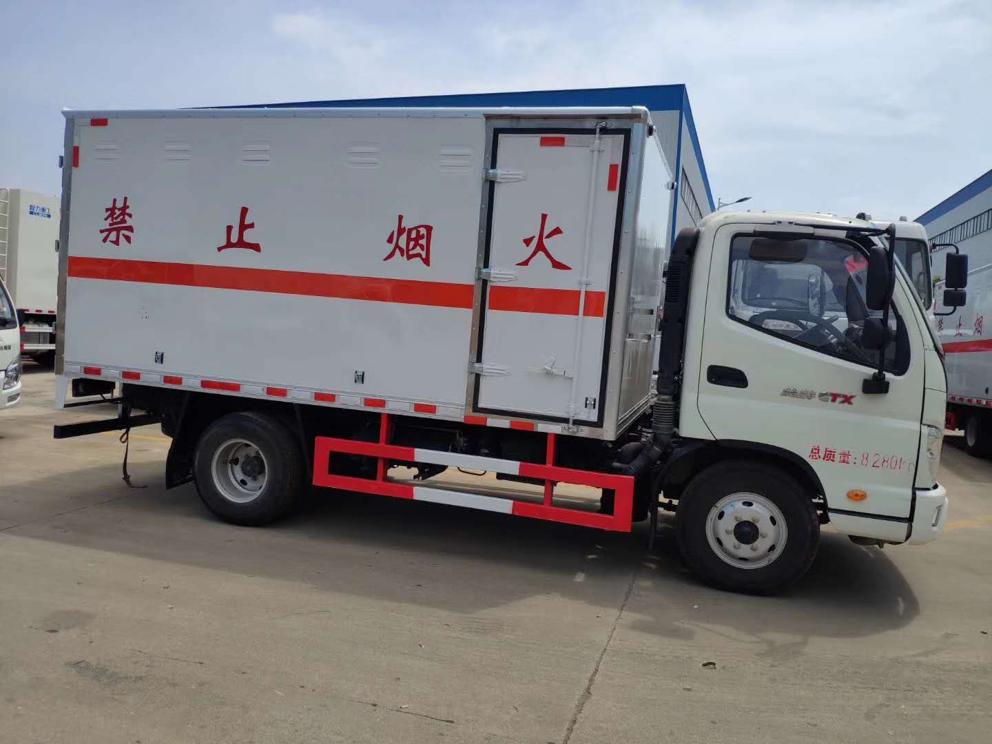 藍牌中馬力最大的危險品車——福田奧鈴危險品車