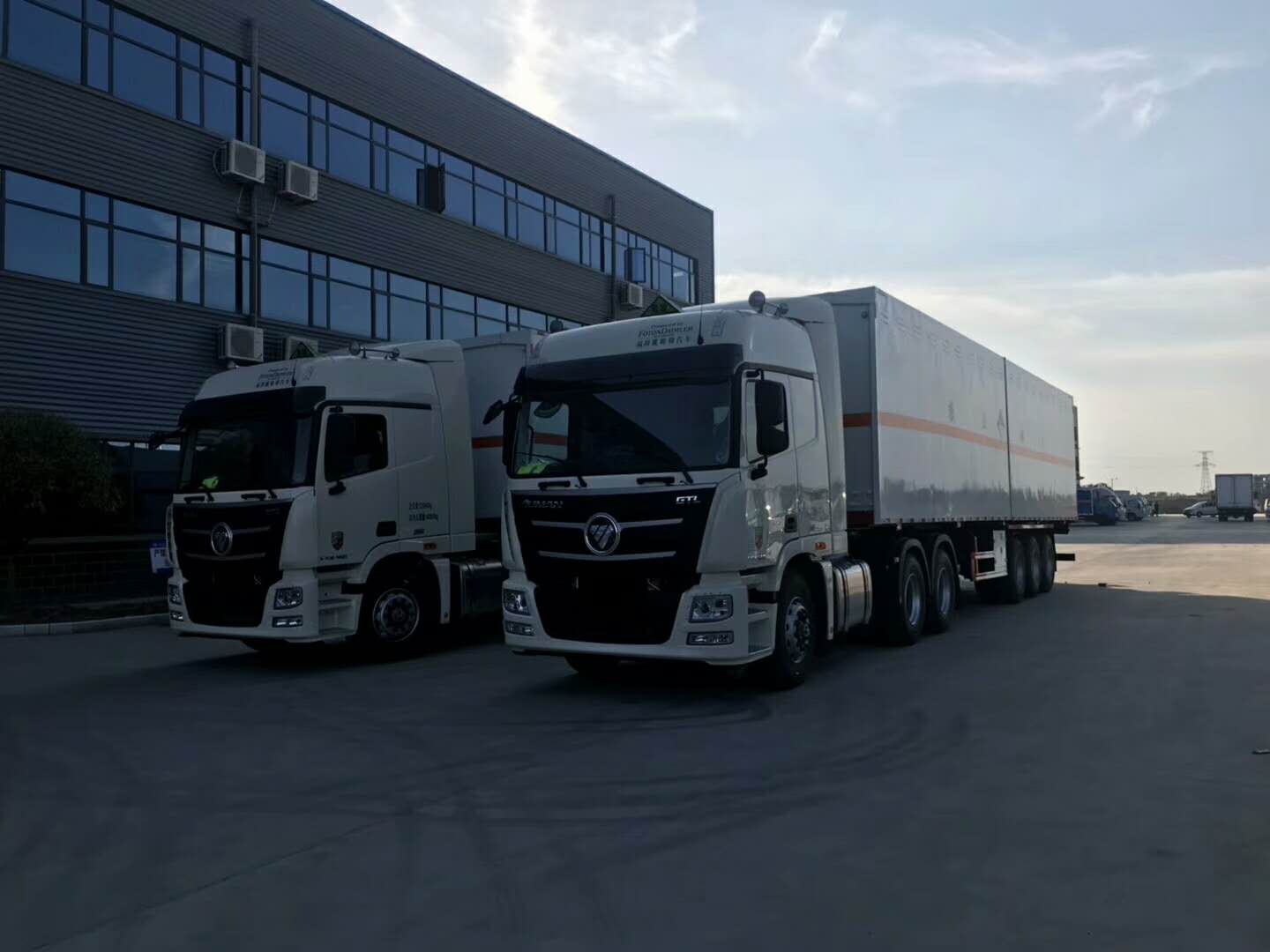 /202512/1767170348_6b2b8c1052098ce8be82.jpg