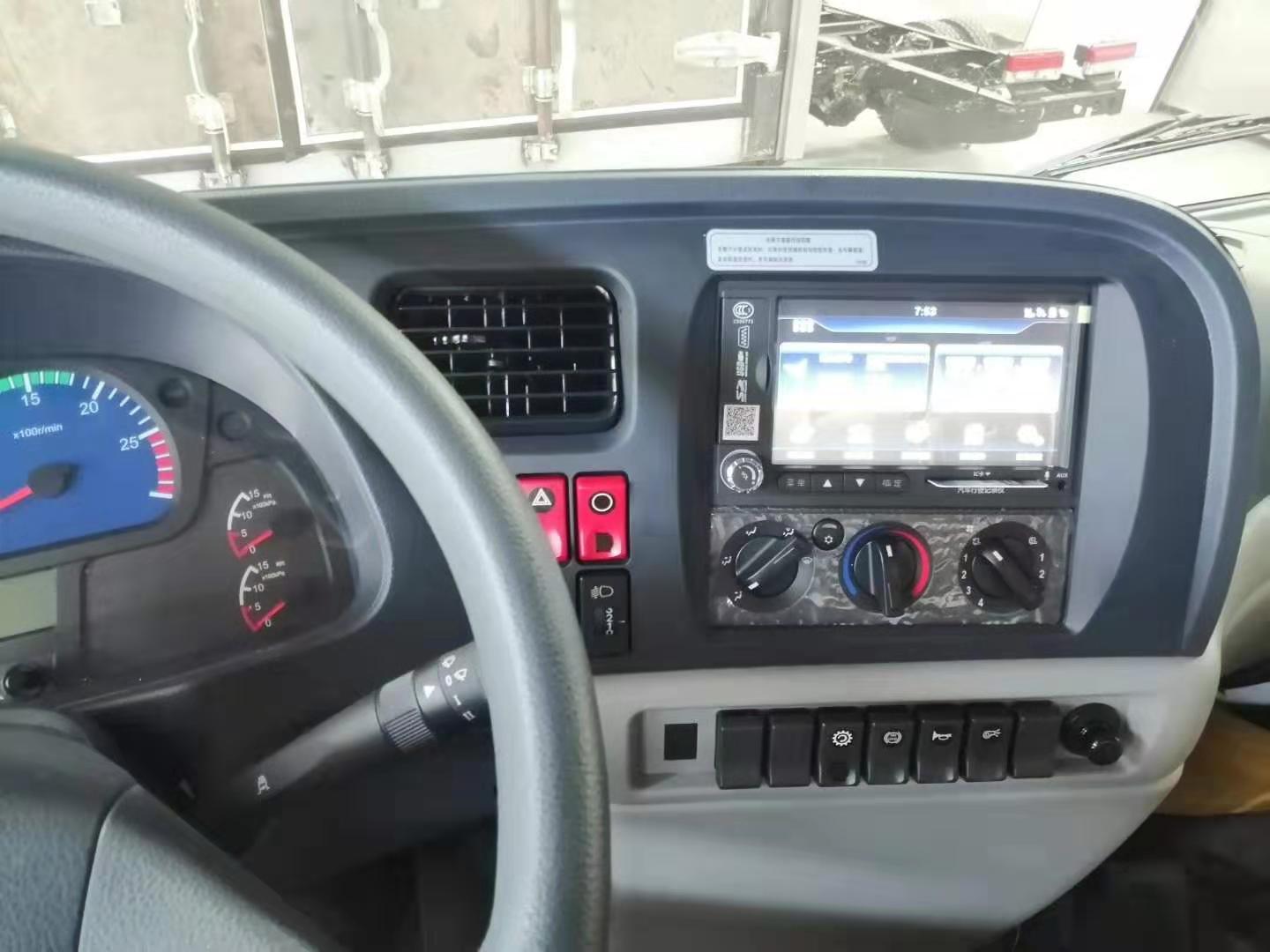 /202512/1767170725_3fd1330b8045bcb2bd04.jpg