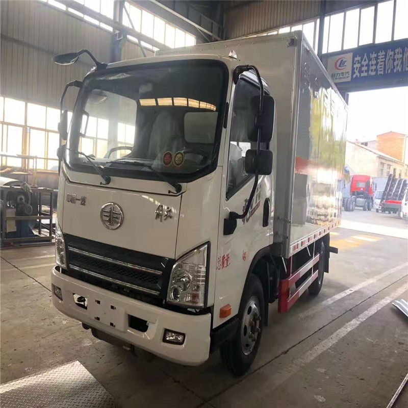 山西張總訂購的解放9類雜項危險品車發(fā)車