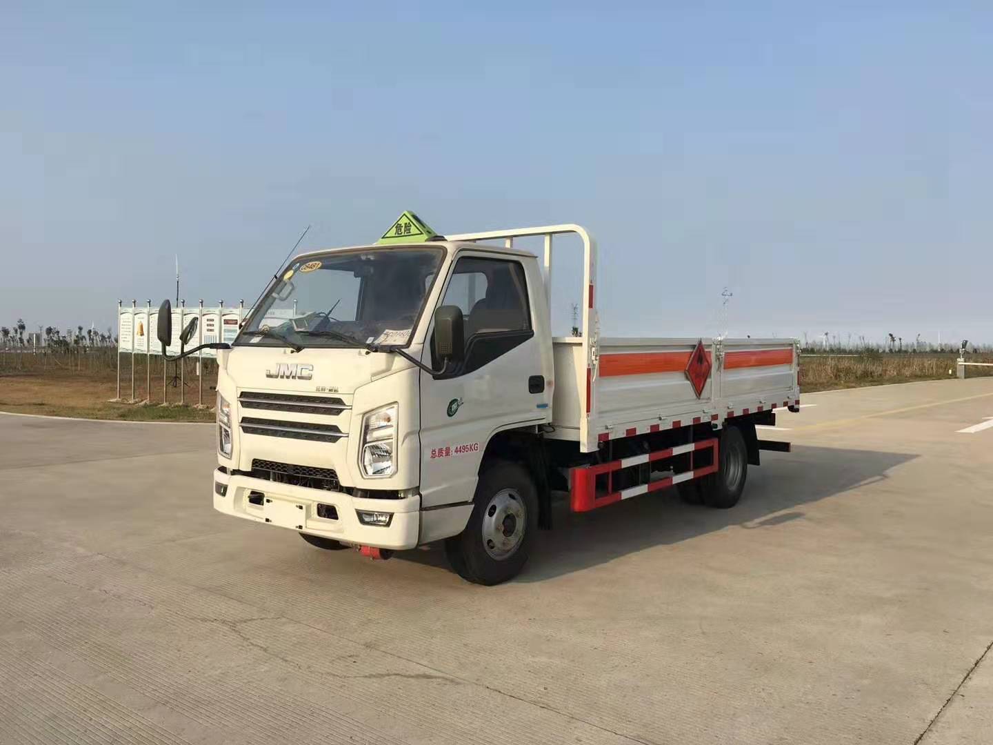 高溫天氣，危險品車駕駛室內禁止放物品明細