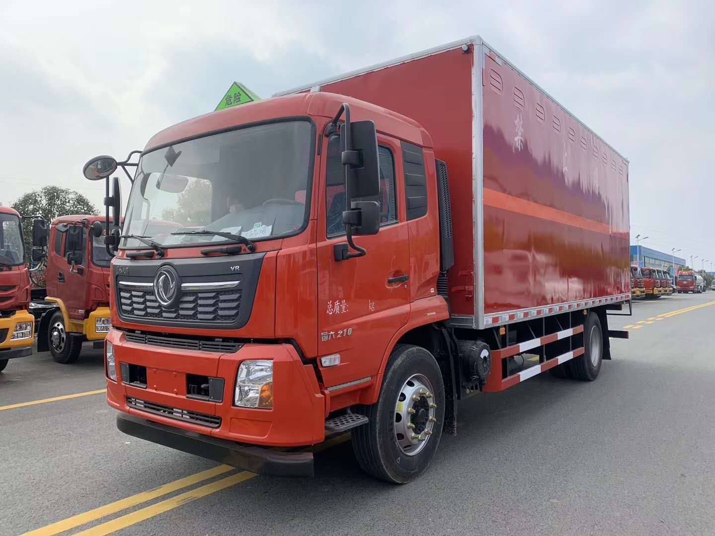危險品車加注尿素的原因