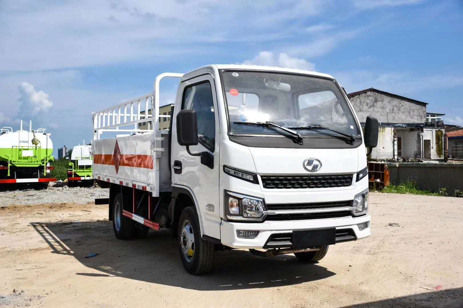 躍進S80國六氣瓶運輸車詳細配置