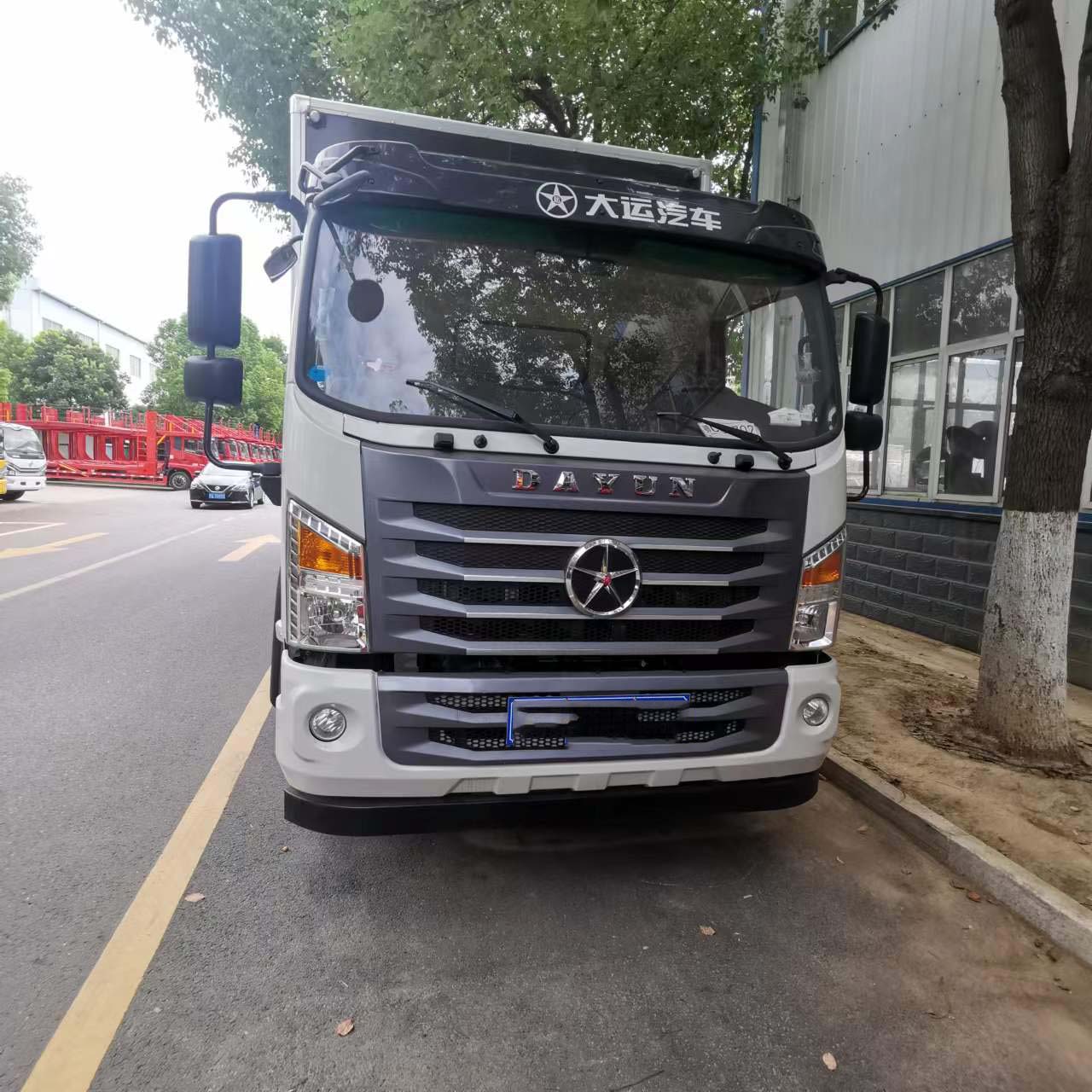 大運(yùn)國六5米1危險(xiǎn)品車