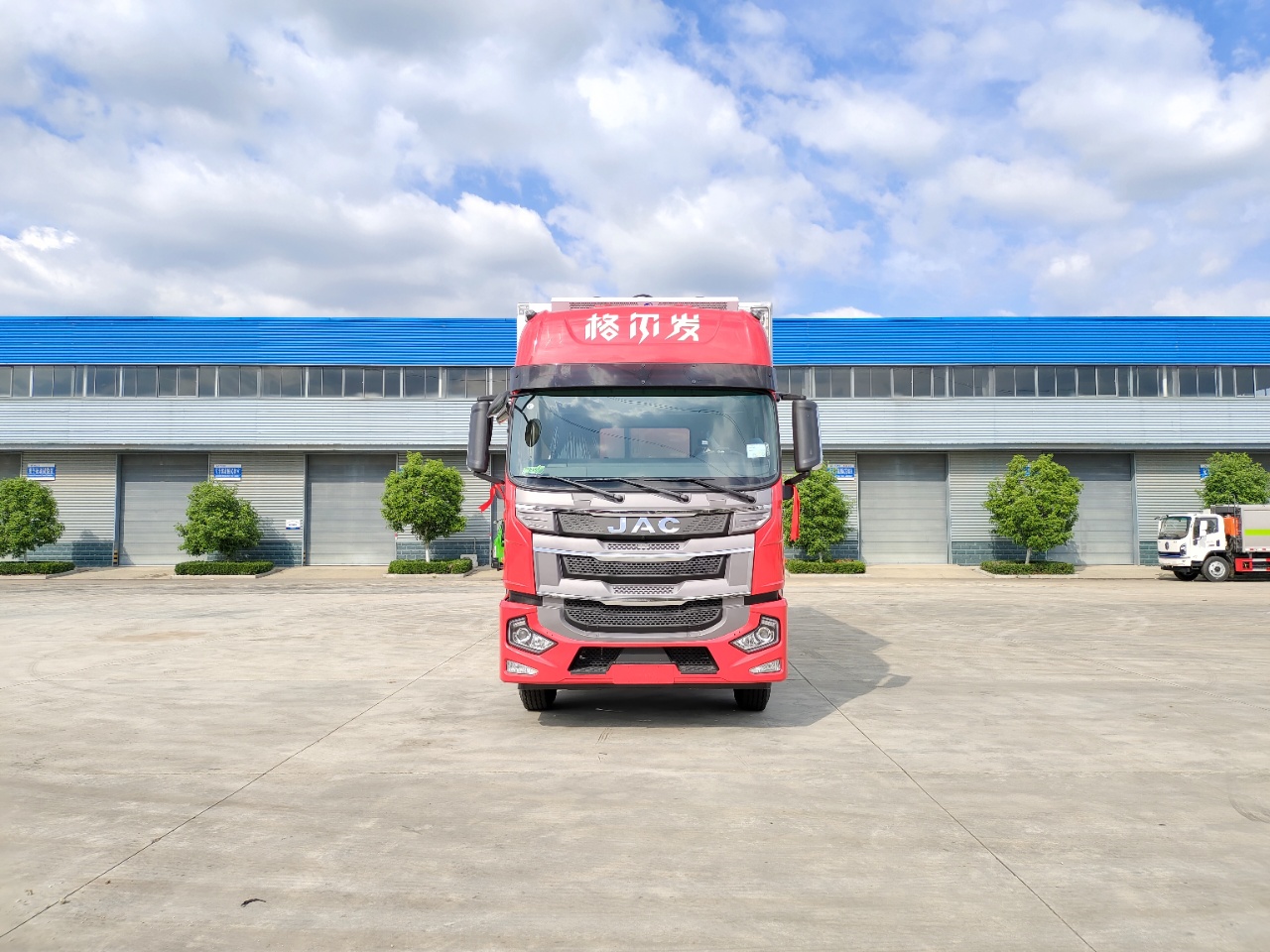 6米8高頂高配車型——江淮格爾發平地板冷藏車