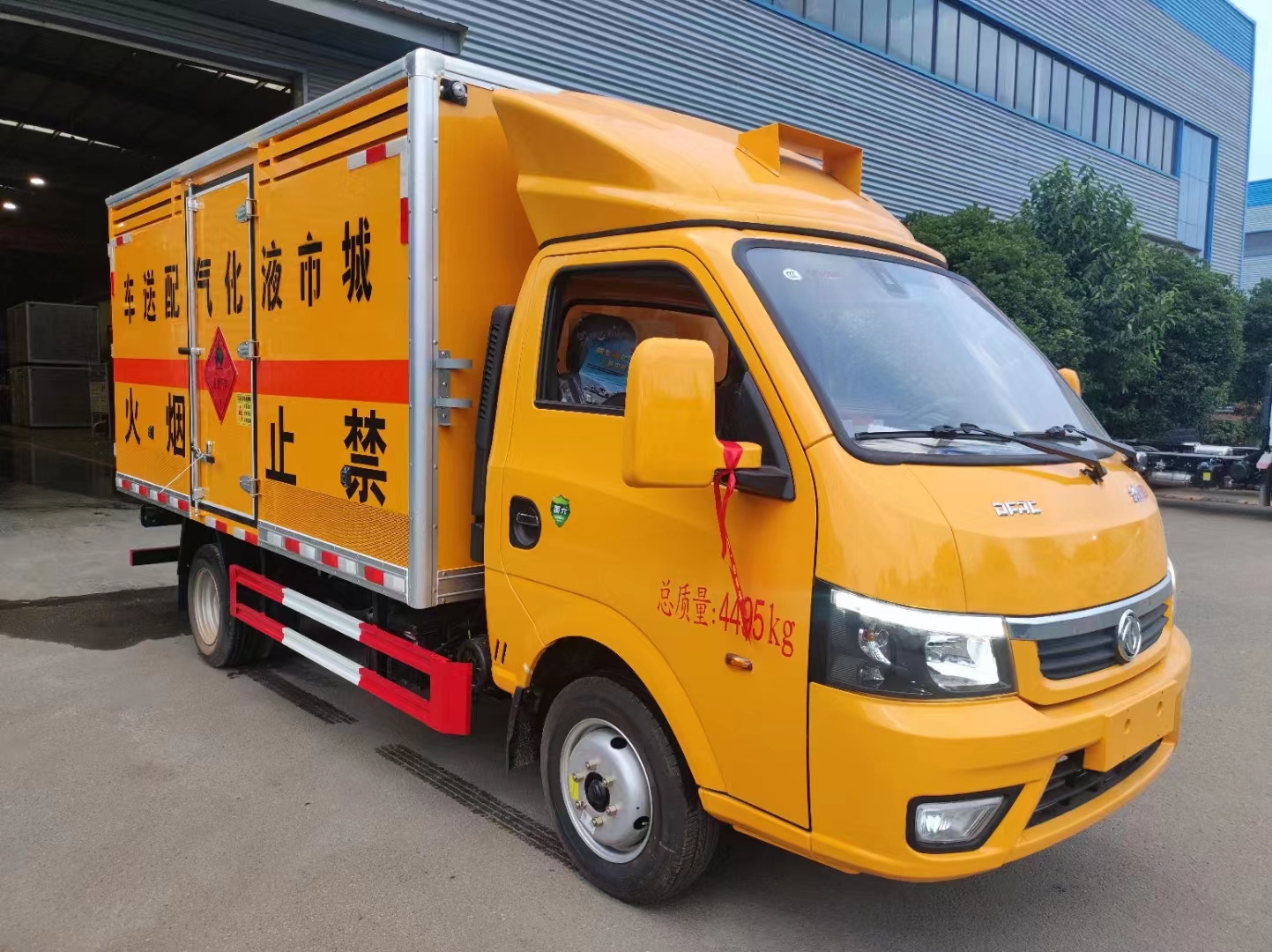 東風(fēng)途逸國(guó)六城市液化氣瓶配送專(zhuān)用車(chē)