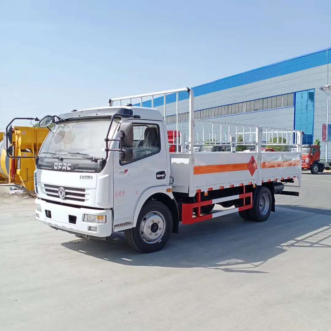 危險品車東風(fēng)康明斯發(fā)動機(jī)保養(yǎng)注意事項