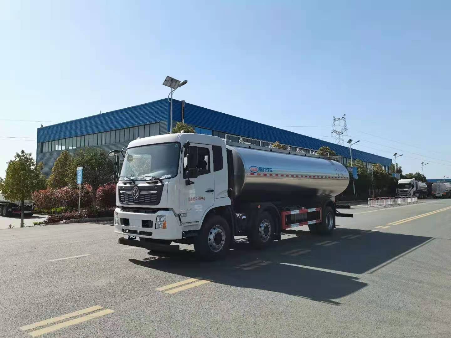 天錦國六三軸鮮奶車