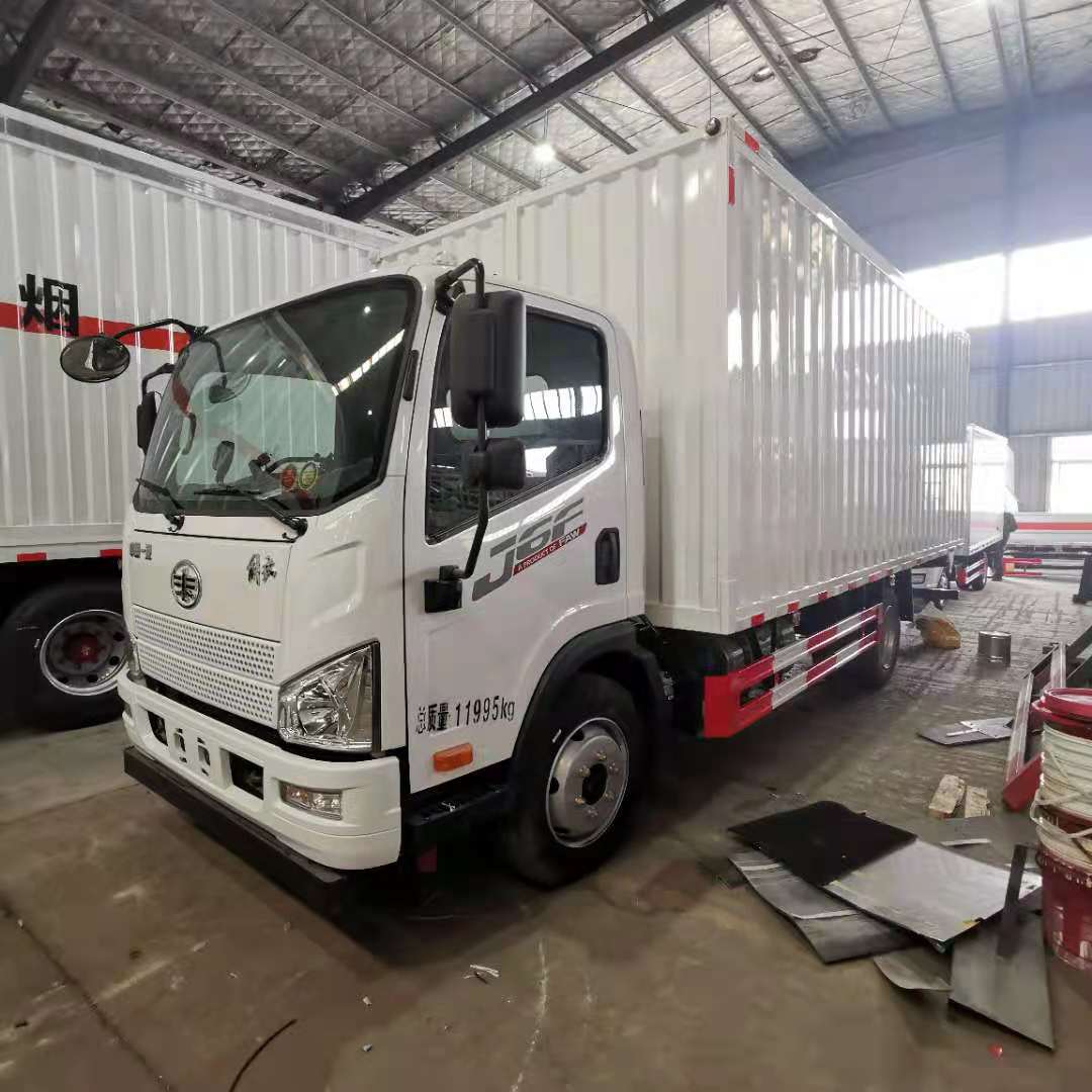解放5米1國六帶雙開雙側門瓦楞板危險品車