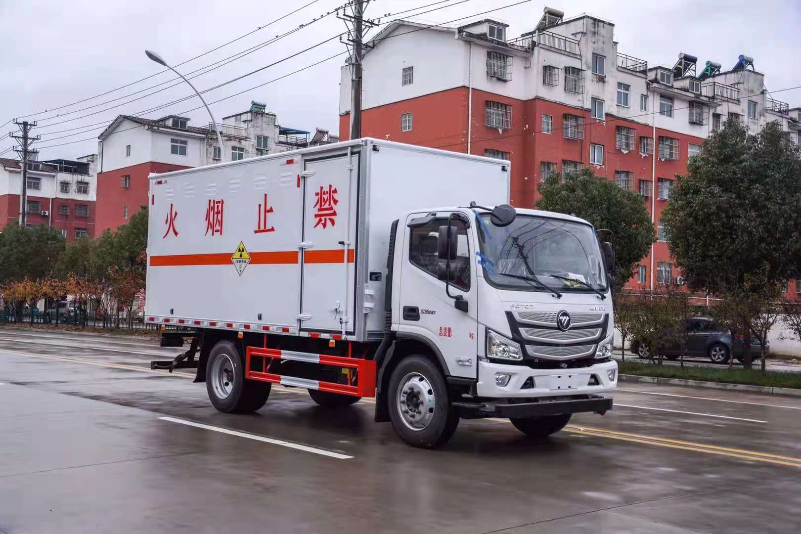 國(guó)六福田歐馬可5米1放射性危險(xiǎn)品車