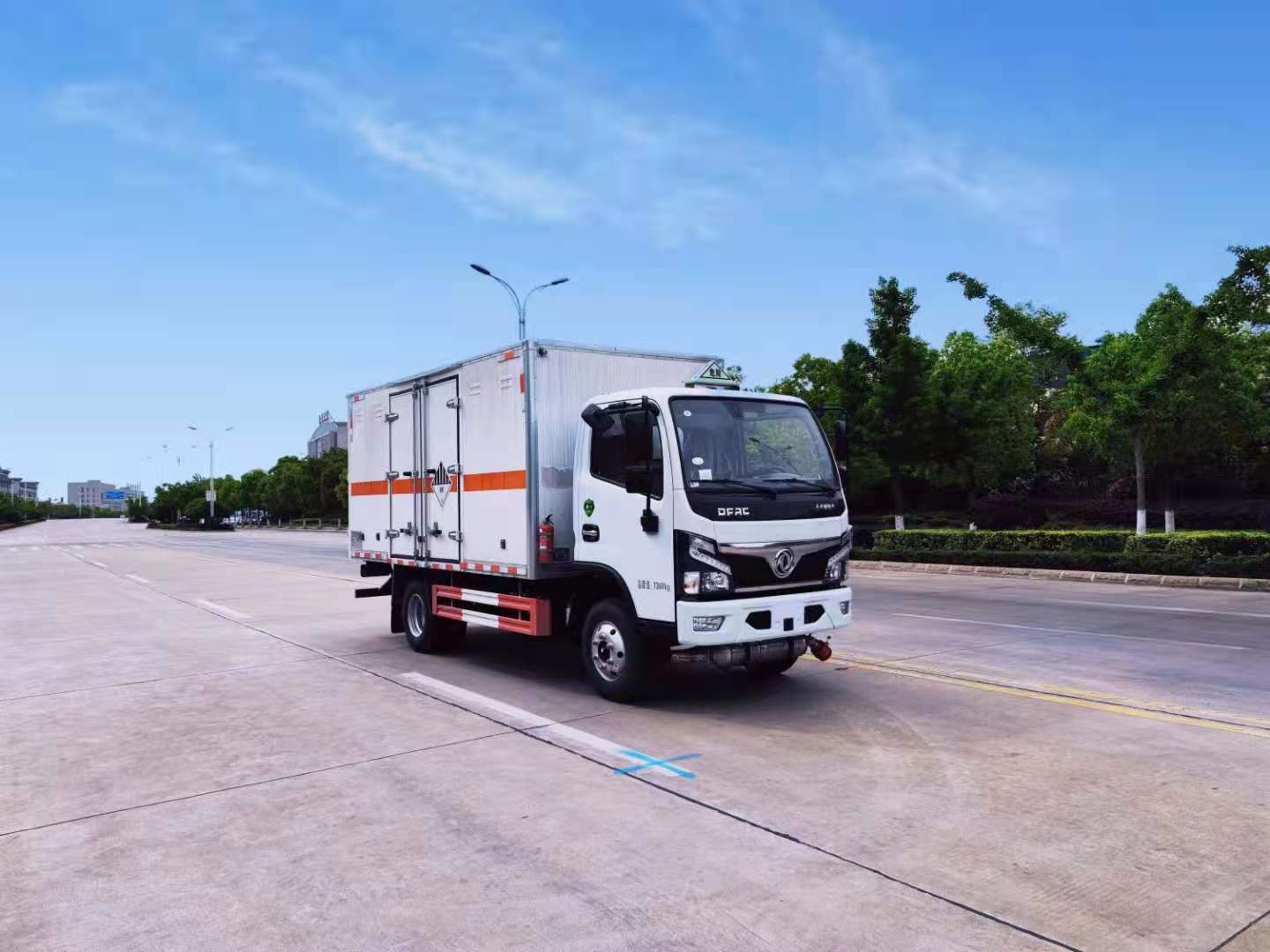 東風(fēng)福瑞卡國六雜項危險品車詳細配置