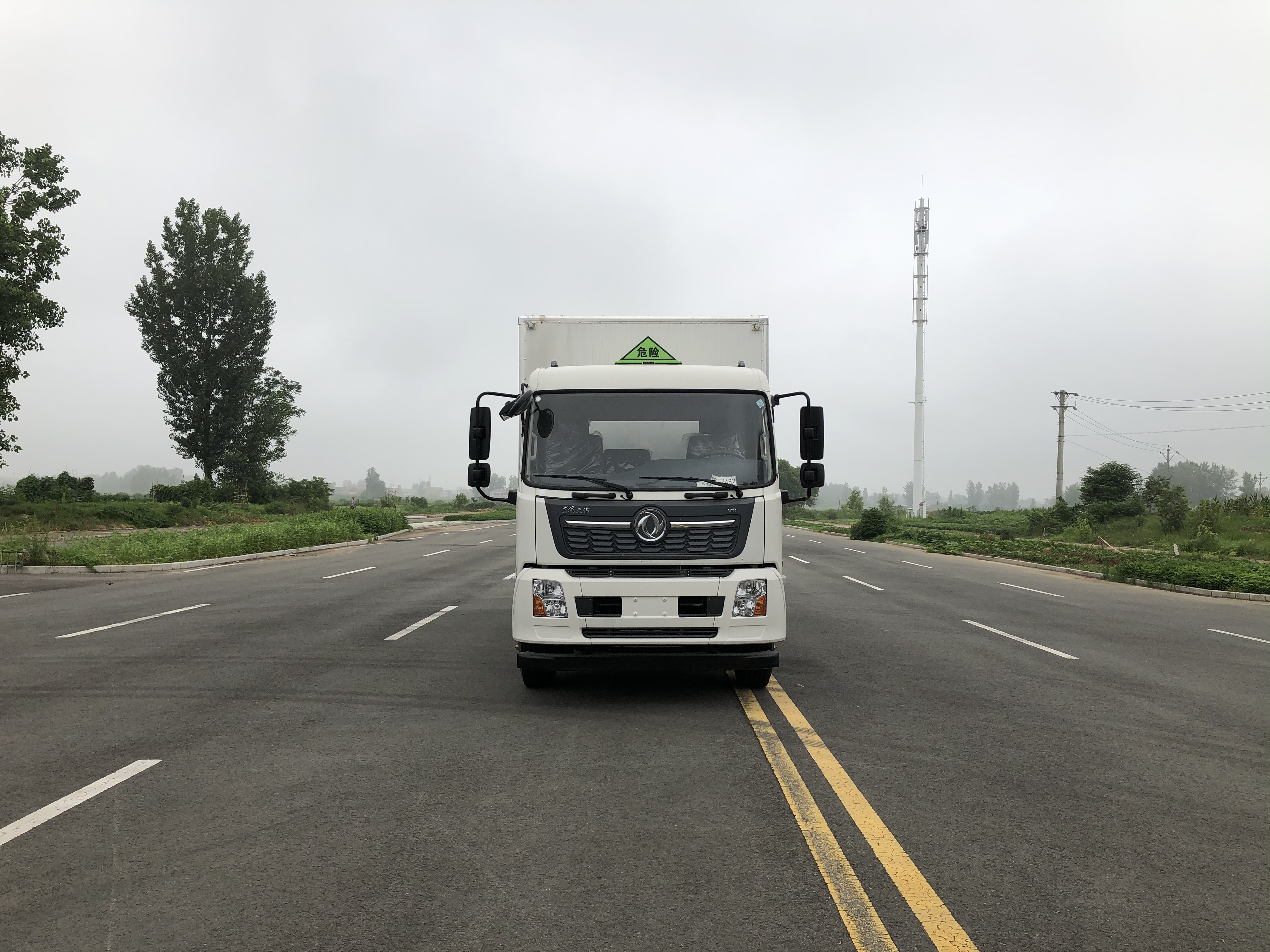 東風(fēng)天錦國(guó)六毒性氣體廂式運(yùn)輸車(chē)