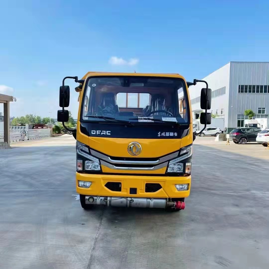 東風多利卡藍牌國六整車黃氣瓶車
