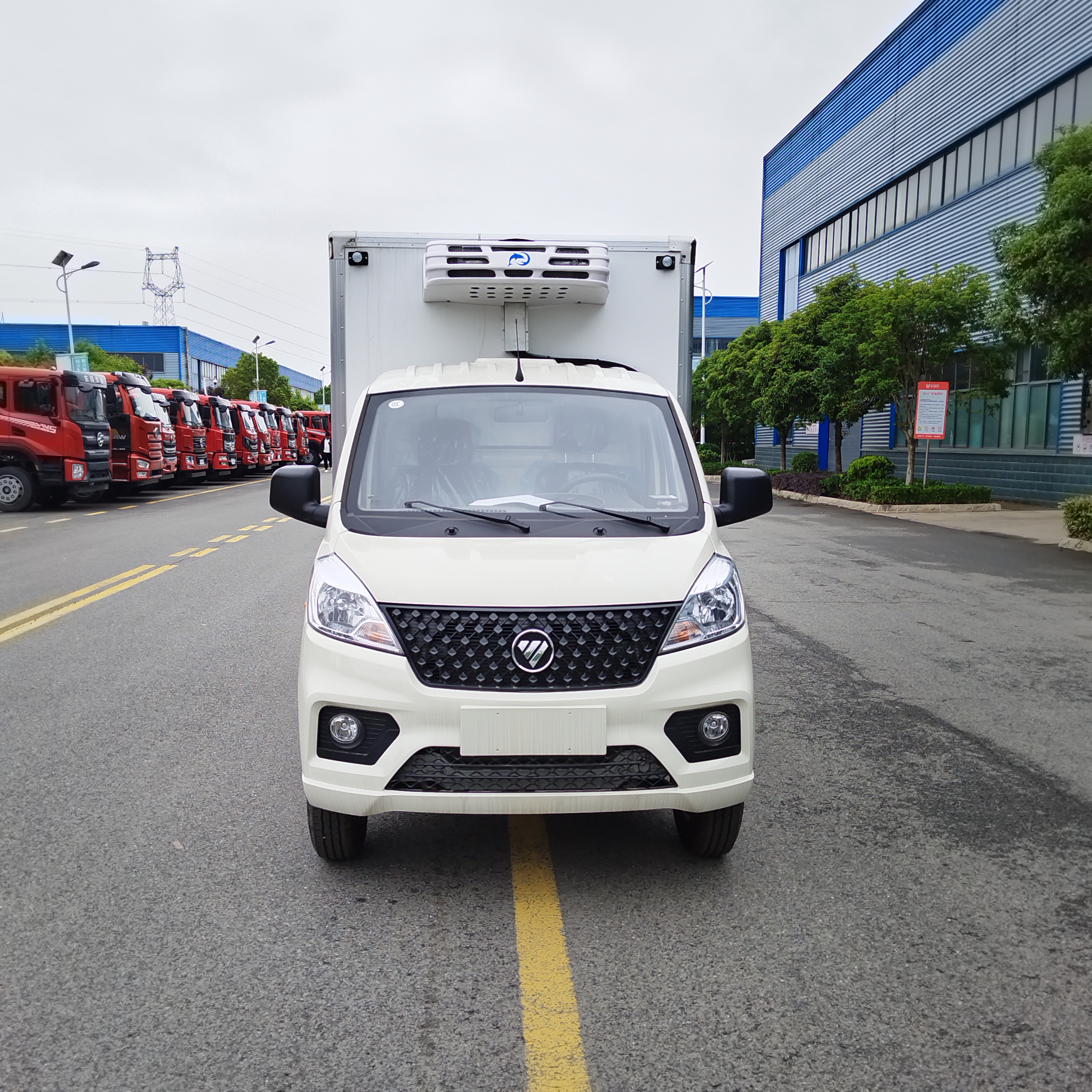 5萬以內(nèi)冷藏車推薦——福田祥菱V1國六冷藏車