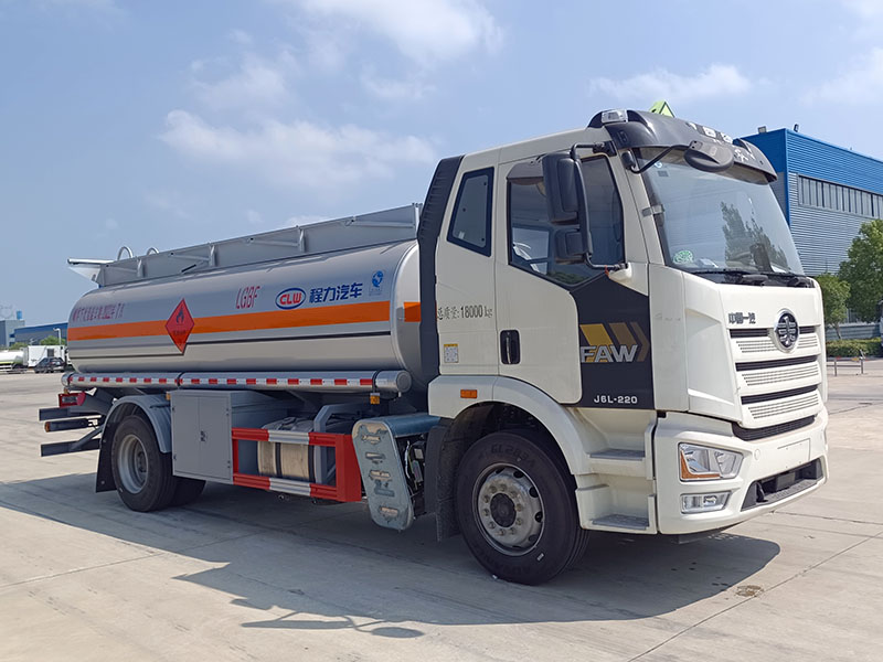 解放J6L國六10噸加油車