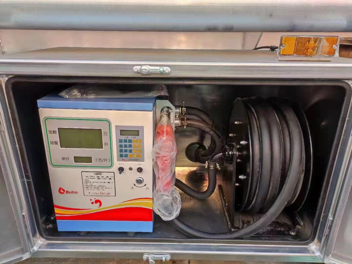 程力專汽為您解析新車載加油機不出油的問題