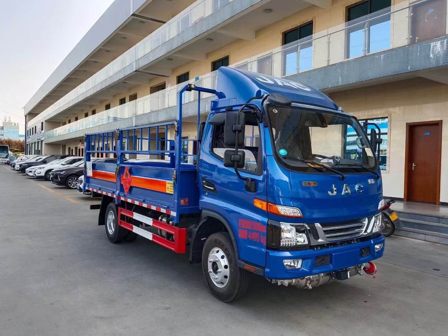 江淮駿鈴國六藍(lán)色藍(lán)牌氣瓶車