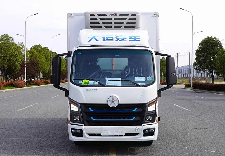 4.2米大運氣電增程混合動力冷藏車