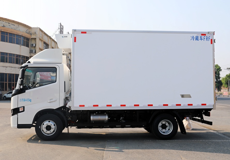 4.2米吉利純電動89度電續航200多公里冷藏車
