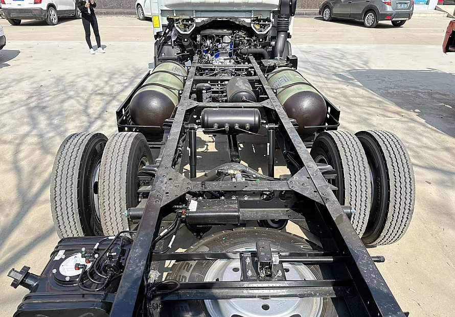 4.2米江淮威鈴天然氣冷藏車(chē)